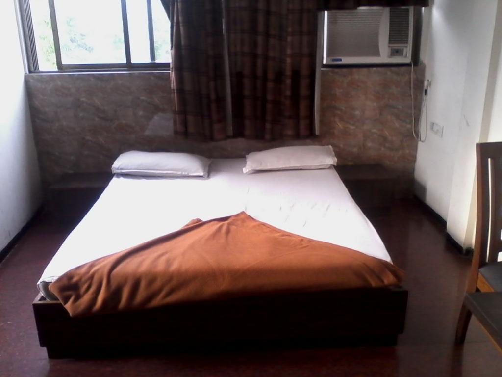Hotel Jalaja Heritage Thane Esterno foto