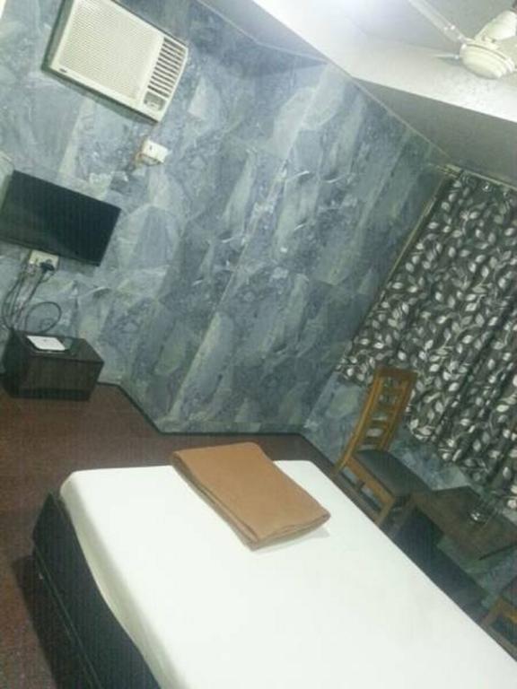 Hotel Jalaja Heritage Thane Esterno foto